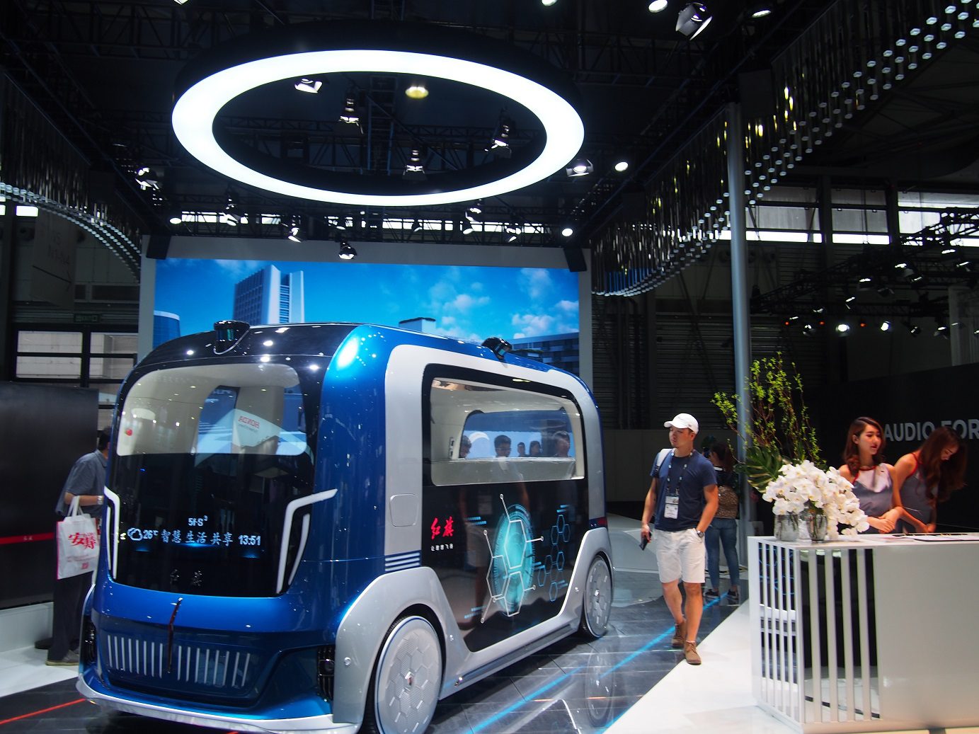 Autonómny autobus pre MHD budúcnosti